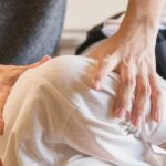 Ostéopathe : rôle, techniques et différences avec le kinésithérapeute